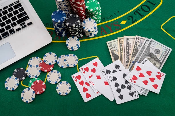 Free Bet Blackjack live dealer table on sumaterabet showing cards, betting interface, and multi-camera feed